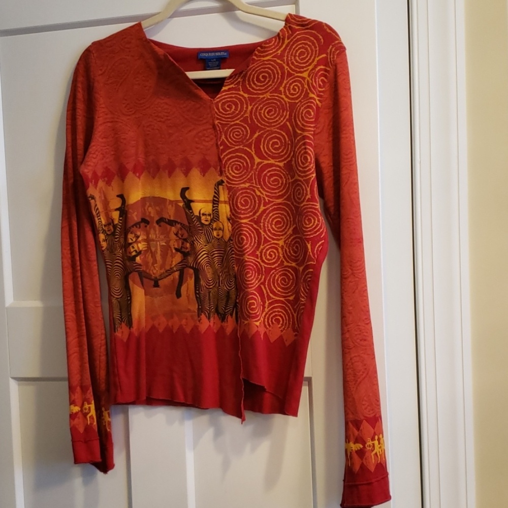 Cirque Du Soleil  long sleeve top